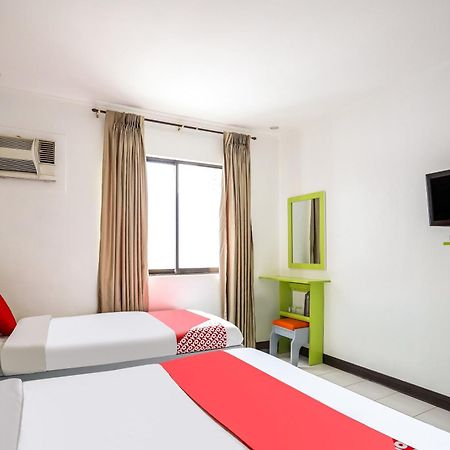 Oyo 210 Apple Tree Suites Cebu Εξωτερικό φωτογραφία
