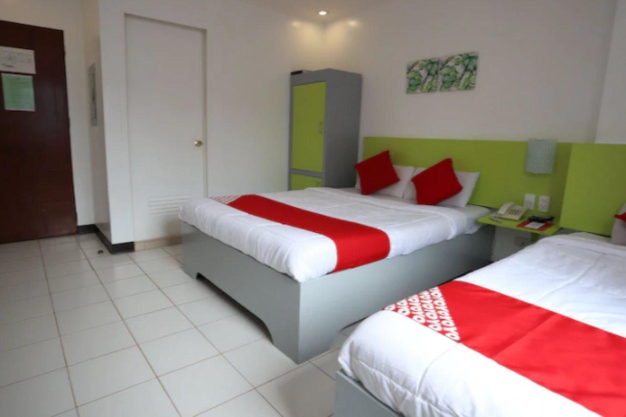 Oyo 210 Apple Tree Suites Cebu Εξωτερικό φωτογραφία