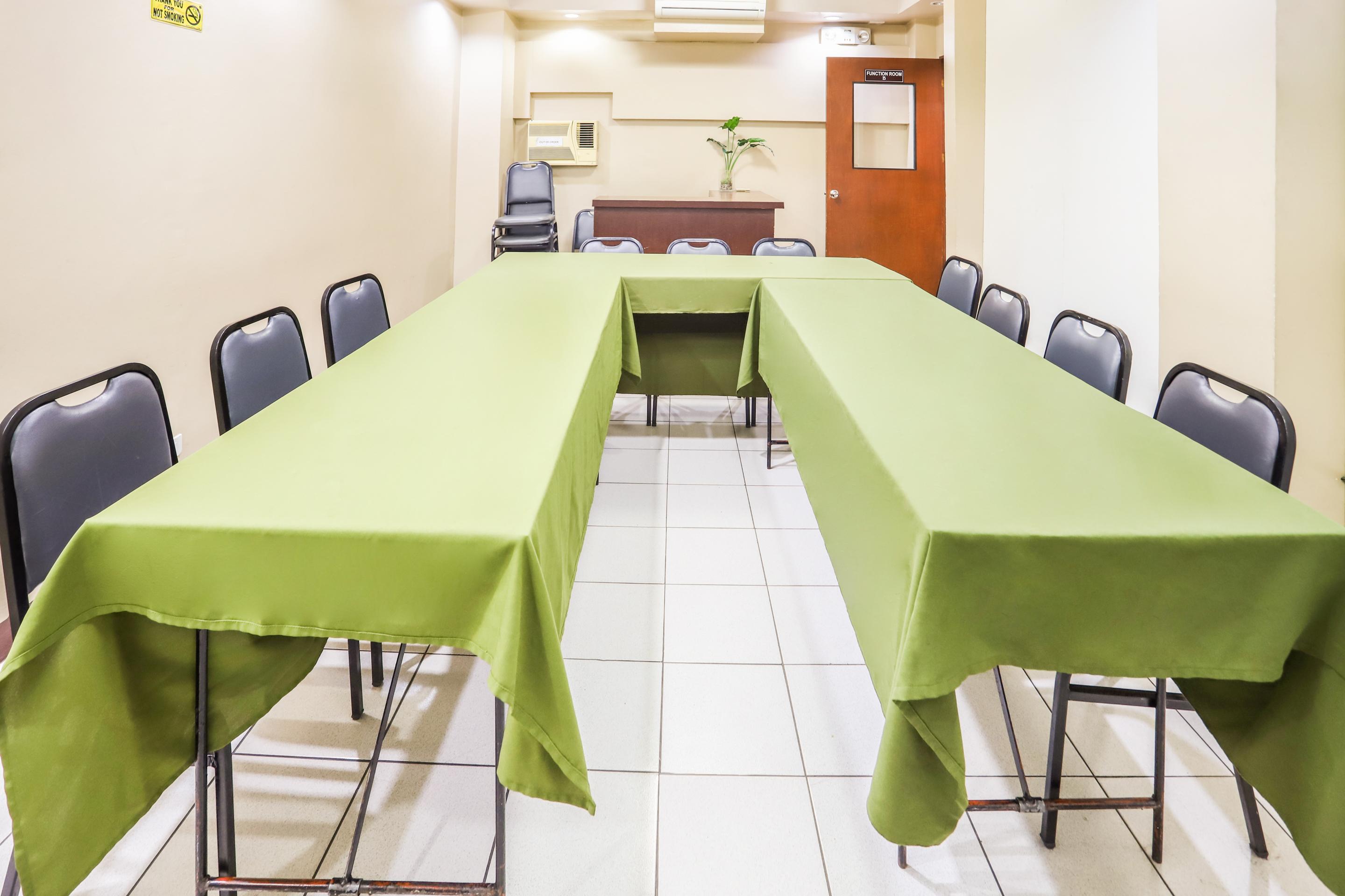 Oyo 210 Apple Tree Suites Cebu Εξωτερικό φωτογραφία