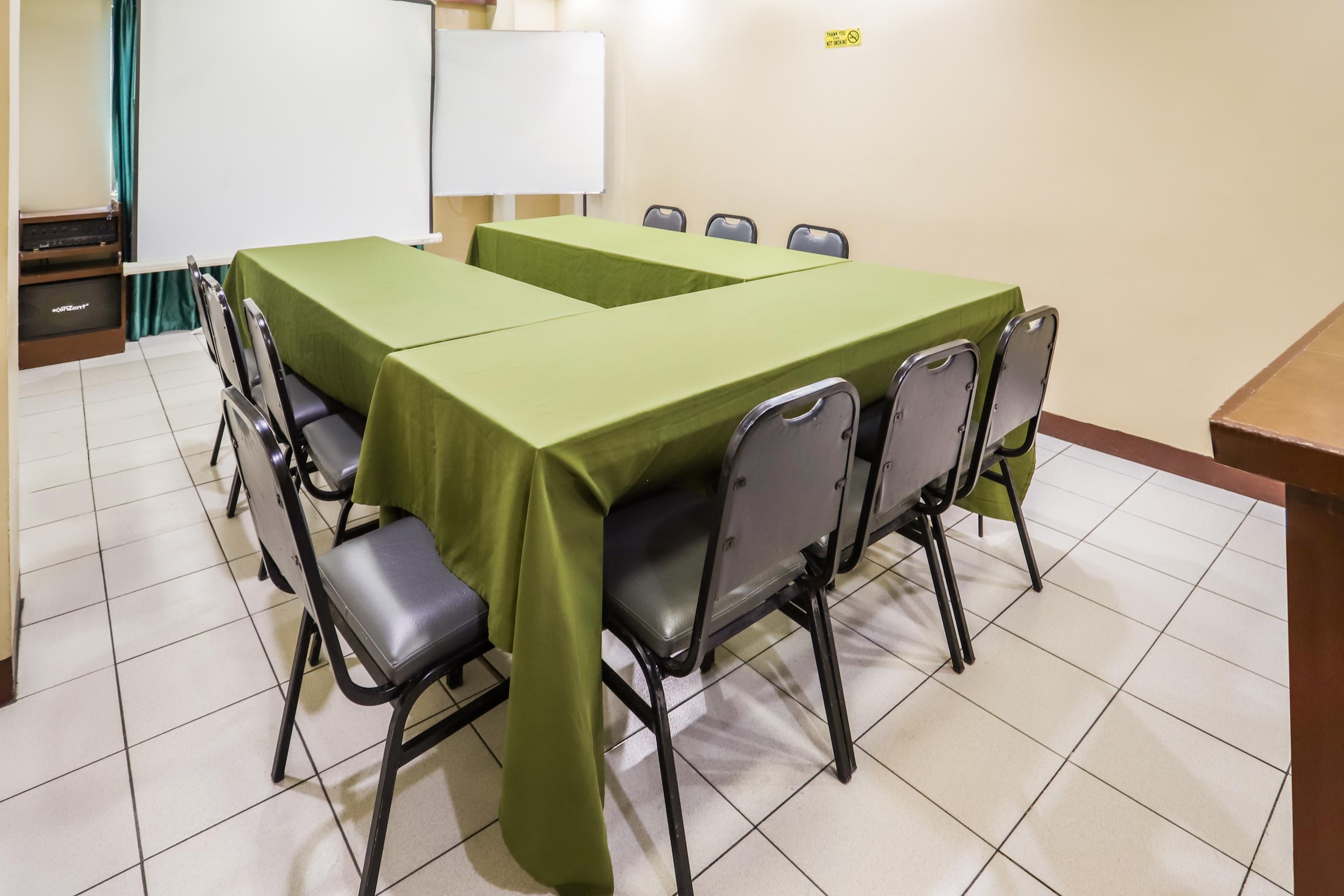 Oyo 210 Apple Tree Suites Cebu Εξωτερικό φωτογραφία